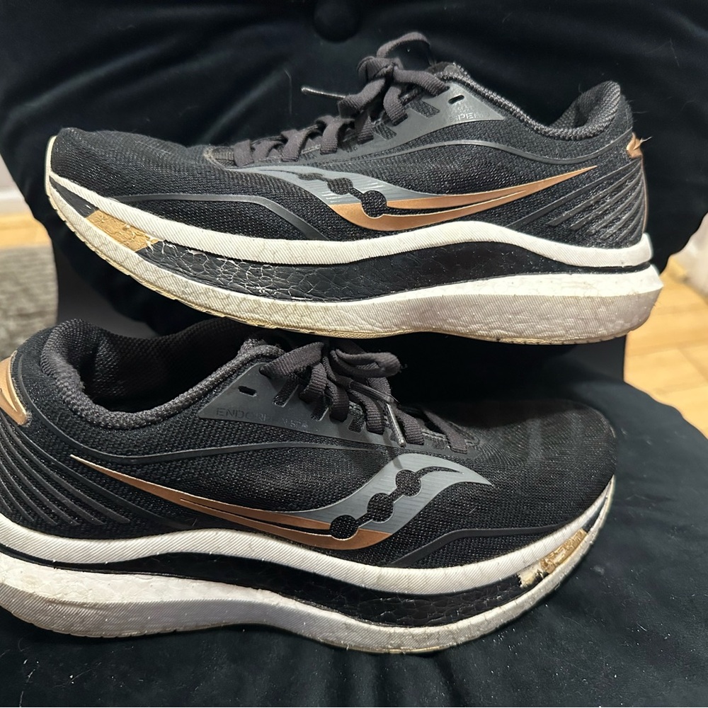 Women’s Saucony Endorphin Speed  Size 7 Black/ Silver/ Gold and White